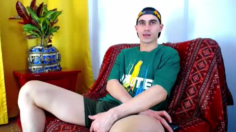 _skyleer_ online show from November 2025 11:48:02 PM