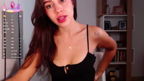 Snapshot of _smallpeach chatting on October 2025 12:09:02 AM Lauren online show from October 2025 12:09:02 AM