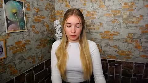 Snapshot of _snow_queen__ chatting on January 2025 11:07:02 AM Rachel online show from January 2025 11:07:02 AM