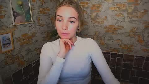 Snapshot of _snow_queen__ chatting on February 2025 04:36:02 PM Rachel online show from February 2025 04:36:02 PM