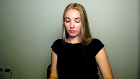 Snapshot of _snow_queen__ chatting on October 2025 07:14:02 PM Rachel online show from October 2025 07:14:02 PM