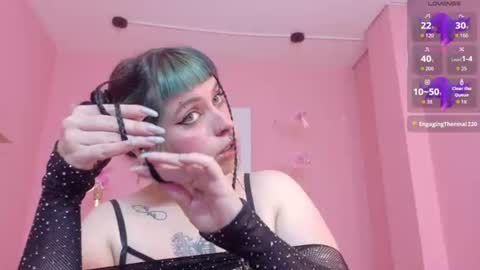 Snapshot of _sofia_smith1 chatting on June 2026 02:16:02 PM Sofia online show from June 2026 02:16:02 PM