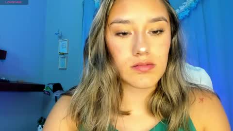 Snapshot of _sophie__miller chatting on April 2026 05:26:02 PM Sophie online show from April 2026 05:26:02 PM