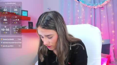 Snapshot of _sophie__miller chatting on May 2026 01:07:01 PM Sophie online show from May 2026 01:07:01 PM