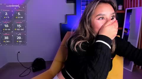 Snapshot of _sophie__miller chatting on May 2026 08:47:02 PM Sophie online show from May 2026 08:47:02 PM