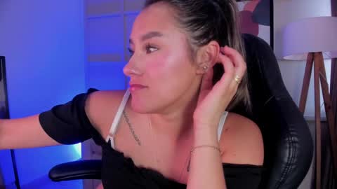 Snapshot of _sophie__miller chatting on May 2026 09:34:01 PM Sophie online show from May 2026 09:34:01 PM