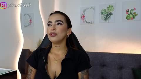 Snapshot of _sophiebrown__ chatting on December 2024 10:08:02 PM Andrea  The Next Stream  Wednesday online show from December 2024 10:08:02 PM