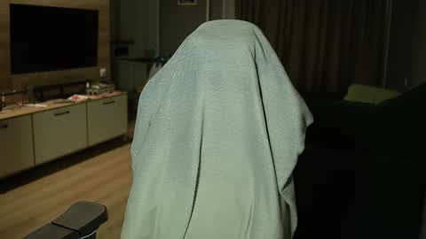 OLIVERpvt is open online show from February 2026 03:10:02 AM