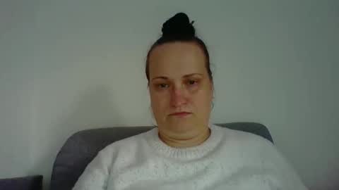 Melisa online show from September 2025 02:33:02 PM