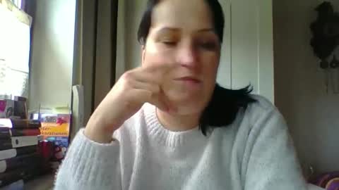 Melisa online show from December 2025 01:07:01 PM
