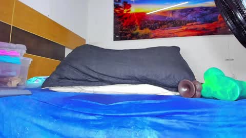 susy online show from January 2025 06:00:01 PM