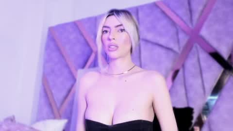 Stacy peach online show from May 2026 04:40:01 AM