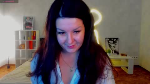 Snapshot of _still_her chatting on November 2025 01:07:02 AM Erica online show from November 2025 01:07:02 AM