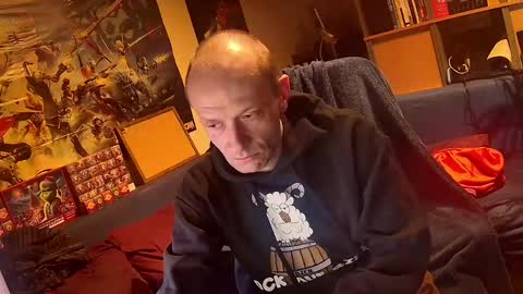 _svenerd_____ online show from April 2026 12:04:01 AM