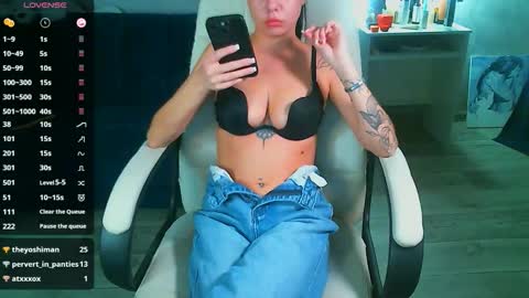 Milana   welcome to my world  online show from December 2025 05:07:02 PM