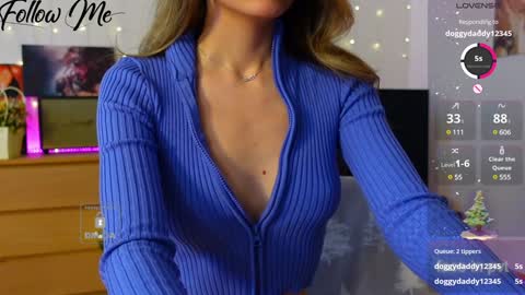 Snapshot of _sweetcams_ chatting on January 2025 10:54:01 AM Dasha  online show from January 2025 10:54:01 AM
