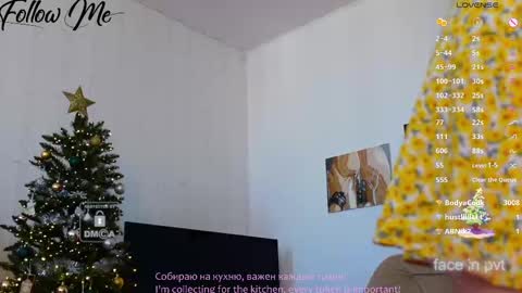 Snapshot of _sweetcams_ chatting on February 2025 09:33:01 AM Dasha  online show from February 2025 09:33:01 AM