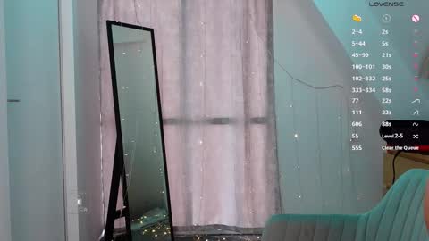 Snapshot of _sweetcams_ chatting on October 2025 06:43:02 AM Dasha  online show from October 2025 06:43:02 AM