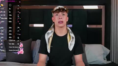 Angel online show from November 2025 11:10:03 AM