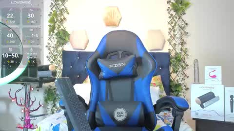 Snapshot of _taylor_black chatting on November 2025 03:33:02 PM Taylor online show from November 2025 03:33:02 PM