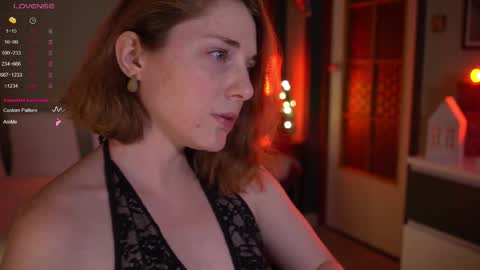 Evi online show from December 2025 08:38:01 PM