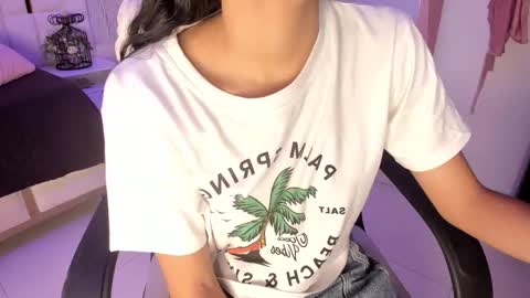 Rousse  online show from November 2025 07:15:01 PM