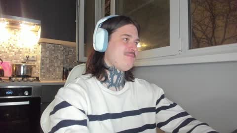 _torfin_ online show from January 2025 04:48:01 PM