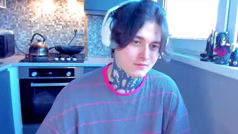 _torfin_ online show from February 2026 06:40:02 AM