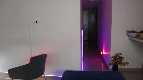 Anastasia Vahos online show from February 2025 09:31:01 PM