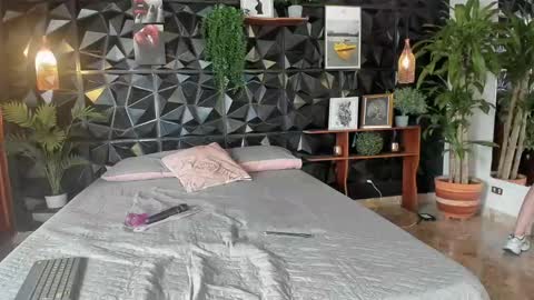 _valentina_69 online show from September 2025 03:45:01 PM