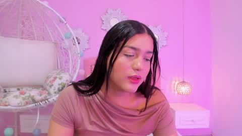 Snapshot of _valerycooper chatting on April 2026 01:53:01 PM _valerycooper online show from April 2026 01:53:01 PM