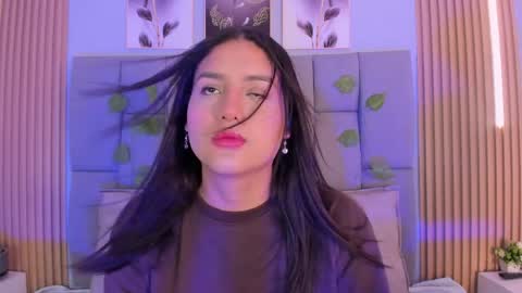 Snapshot of _valerycooper chatting on April 2026 12:46:01 PM _valerycooper online show from April 2026 12:46:01 PM