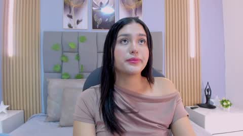 Snapshot of _valerycooper chatting on April 2026 11:36:01 AM _valerycooper online show from April 2026 11:36:01 AM