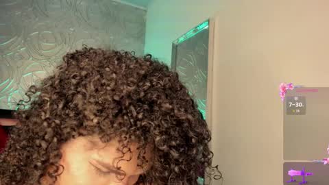 Venus online show from December 2025 04:52:01 AM