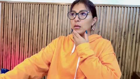 Veronica online show from December 2025 12:56:01 PM