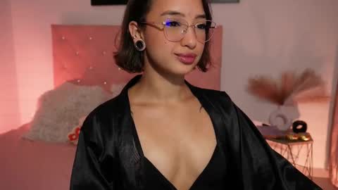 Snapshot of _victoria_florez chatting on March 2025 11:37:02 PM VICTORIA online show from March 2025 11:37:02 PM