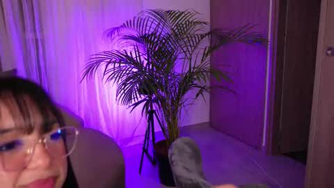 Snapshot of _victoria_florez chatting on September 2025 11:32:02 PM VICTORIA online show from September 2025 11:32:02 PM