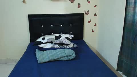 _victoriia_971 online show from October 2025 11:55:02 AM