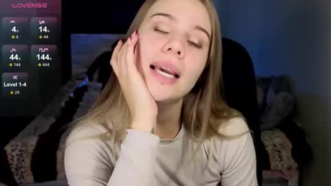 Snapshot of _wednesday_addams_ chatting on October 2025 09:37:01 AM Vera online show from October 2025 09:37:01 AM