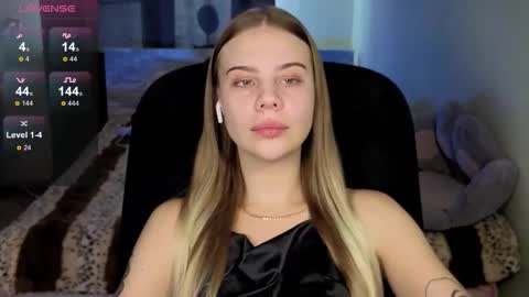 Snapshot of _wednesday_addams_ chatting on October 2025 07:28:01 AM Vera online show from October 2025 07:28:01 AM