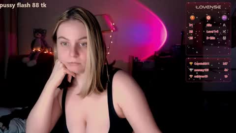 Snapshot of _wikki_ chatting on January 2025 05:04:02 PM Tory lavender - MV online show from January 2025 05:04:02 PM