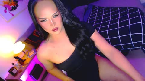 Sofie online show from August 2026 06:21:01 PM