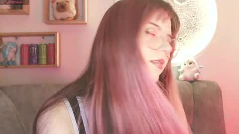 _yourcherrybomb online show from May 2026 10:10:01 AM