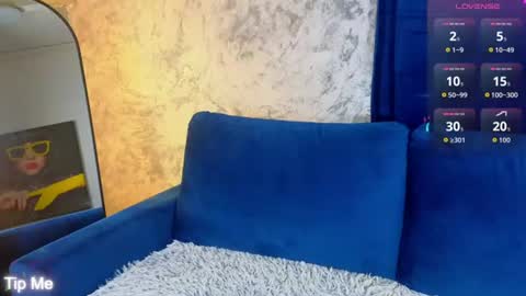 Snapshot of _yoursubmissive_ chatting on June 2026 07:00:02 AM Sasha online show from June 2026 07:00:02 AM