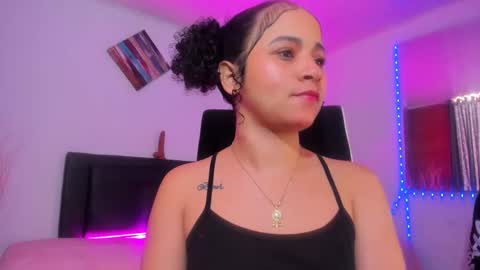 Snapshot of _zara_rosse chatting on June 2026 01:01:01 PM ZARA online show from June 2026 01:01:01 PM