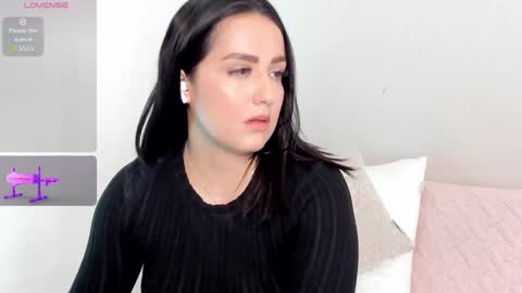 Alexandra  online show from January 2025 12:29:02 PM