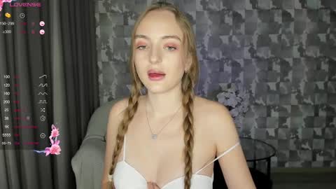 Adelina online show from February 2025 03:15:02 PM