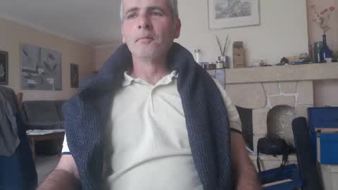 Aalex1717 online show from April 2026 06:40:01 AM