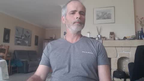 Snapshot of aalex1717 chatting on May 2026 10:44:02 AM Aalex1717 online show from May 2026 10:44:02 AM