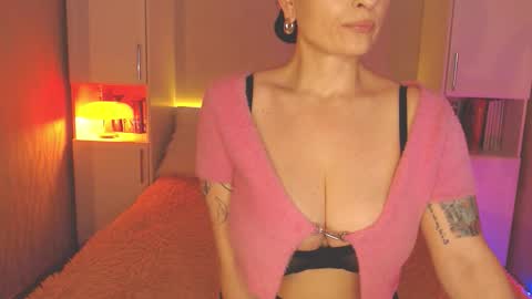 Lea online show from March 2026 06:35:02 PM